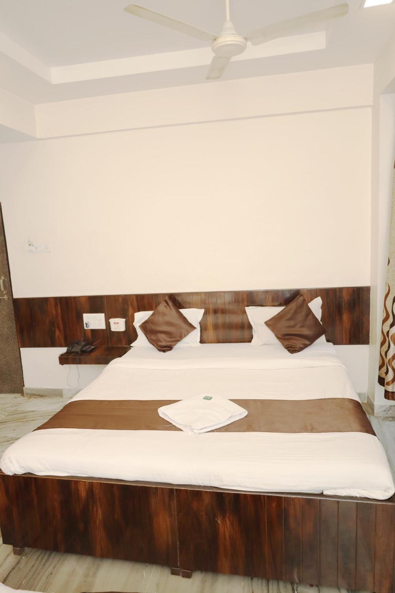Hotel Sachidanand Shirdi Εξωτερικό φωτογραφία